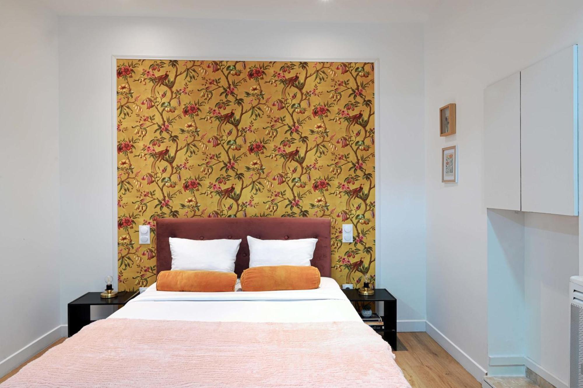 Modern Renovated Studio With A Touch Of Gilded Glamour Central Paris Apartment ภายนอก รูปภาพ